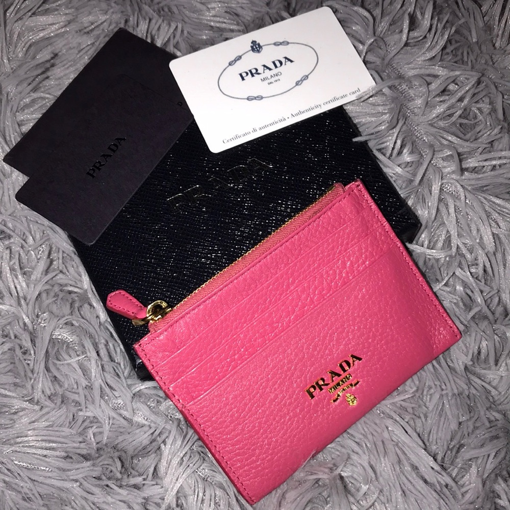 ⭐️2X Host Pick⭐️ PRADA